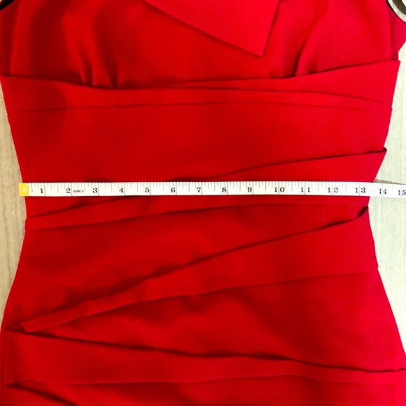 LE CHÂTEAU red dress - Picture 9 of 14